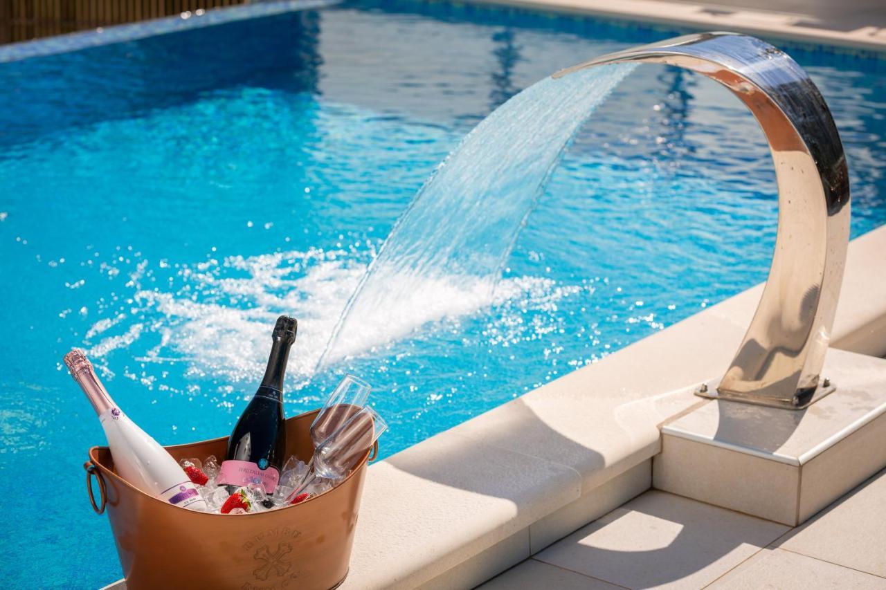 Villa Aqua - Adults Only Μπολ Εξωτερικό φωτογραφία